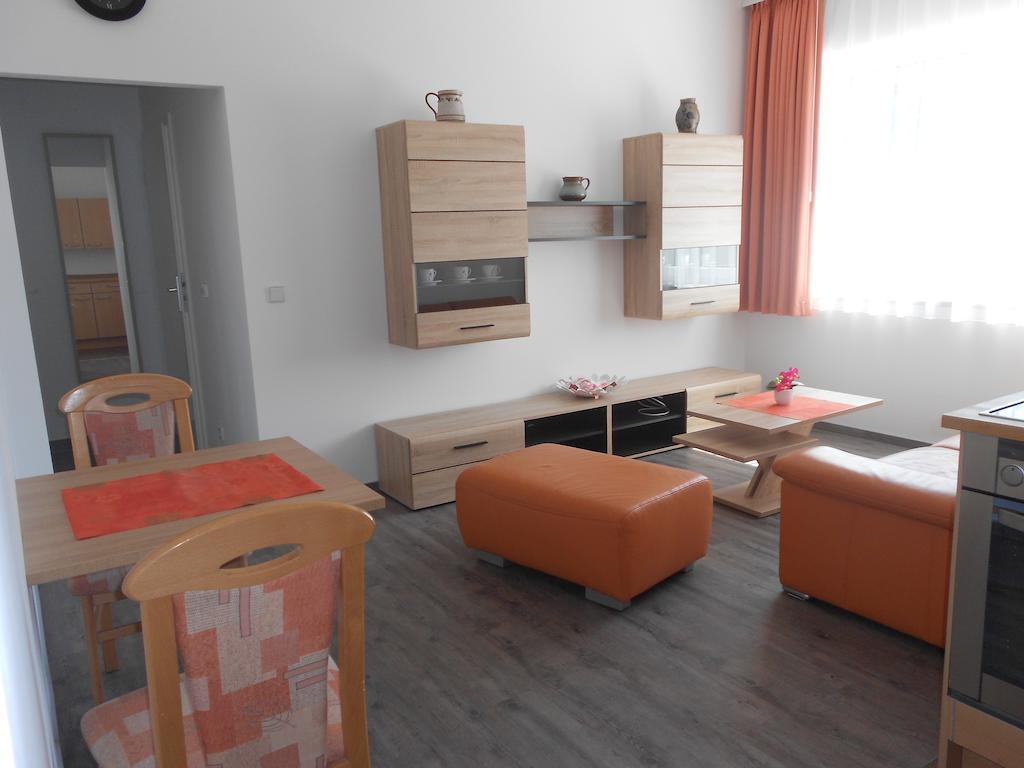 Apartment-Pension Schwalbennest Herzogenaurach Pokoj fotografie